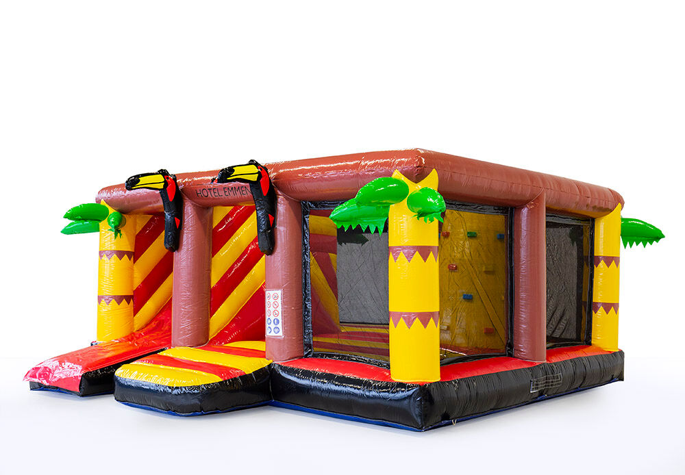 Commandez sur mesure Van der Valk - châteaux gonflables d'intérieur avec toboggan, tour d'escalade et obstacles chez JB Gonflables France. Demandez dès maintenant un design gratuit pour des châteaux gonflables personnalisée dans votre propre identité d...